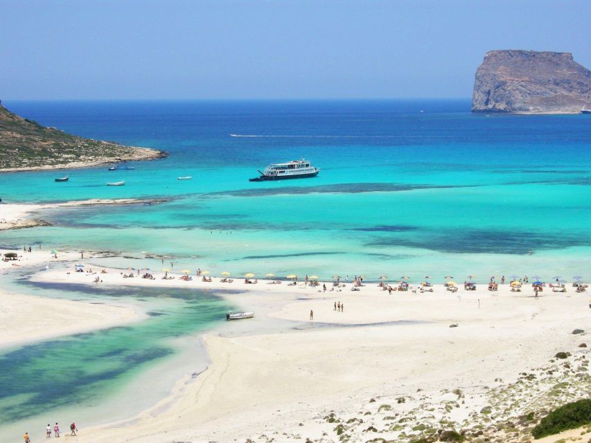 Rethymno: Gramvousa & Balos Lagoon Day Trip with Boat Ticket - Boarding the boat at Kissamos