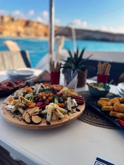 Rethymno: Sunset Catamaran Cruise - Sushi & Open Bar - The crew makes the difference