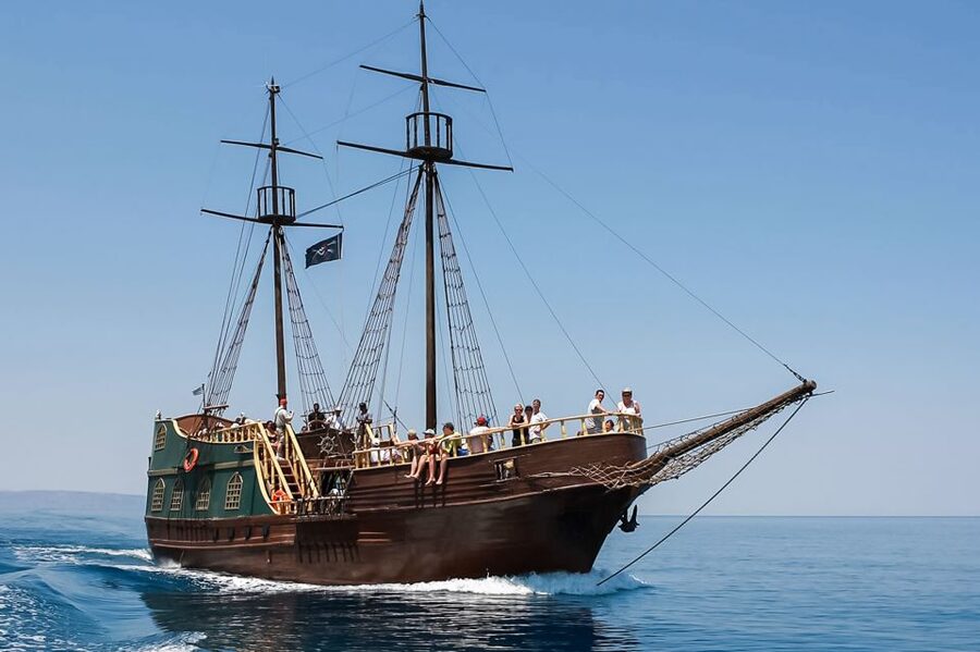 Rethymno: Sunset Cruise on a Wooden Pirate Boat - Leaving Rethymno Port on Captain Hook