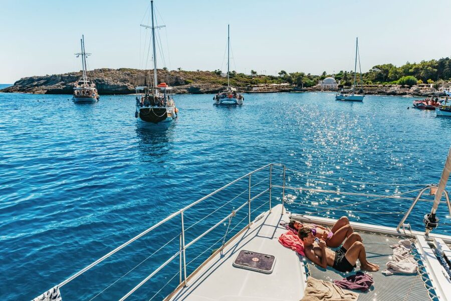 Rhodes: All-Inclusive Catamaran Cruise with Lunch and Drinks - Sailing catamaran or power catamaran?