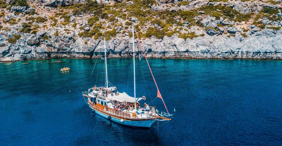 Rhodes: Cruise with 3 Stops, Lunch and Unlimited Drinks - Afandou Beach: the longest pause and the best activity choice