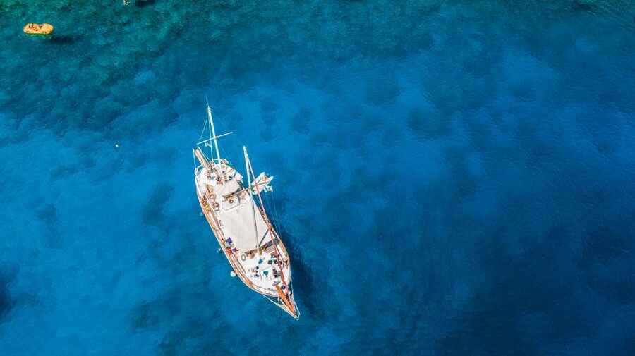 Rhodes: Cruise with 3 Stops, Lunch and Unlimited Drinks - Anthony Quinn Bay: emerald water and a scenic first stop
