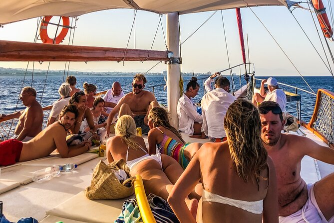 Rhodes Day Cruise (with lunch & unlimited drinks) 5,5 Hours - Anthony Quinn Bay: The Most Dramatic Swimming Stop