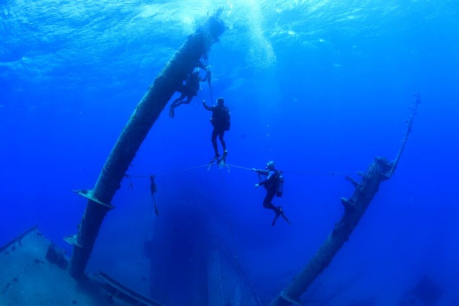 Rhodes: Diving Adventure for Beginners and Experts - Families, health restrictions, and group size
