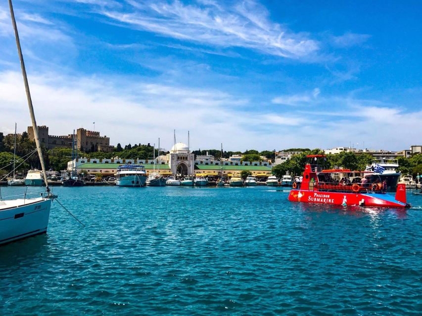 Rhodes: Hop-on Hop-off Bus and Submarine Tour - Fish, clear water, and the diver’s show