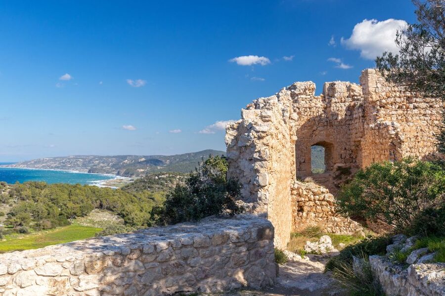 Rhodes: Kamiros, Monolithos and Lindos Village Guided Tour - The taverna stop and the question of lunch