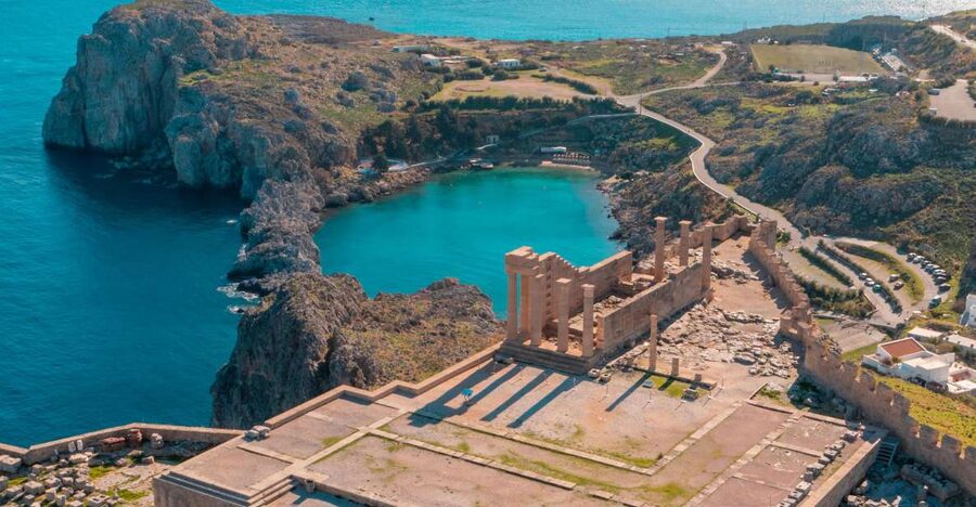 Rhodes: Lindos Bus Tour with Free Time to Explore - Why Lindos works well as a half-day trip