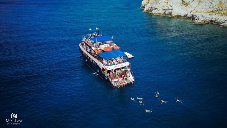 Rhodes: Lindos Cruise with 2 Swim Stops - Food, seating, and onboard comfort