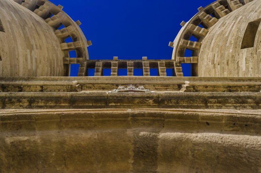 Rhodes: Old Town Walking Tour with Guide - Greek coffee, pastries, and a sweeter break