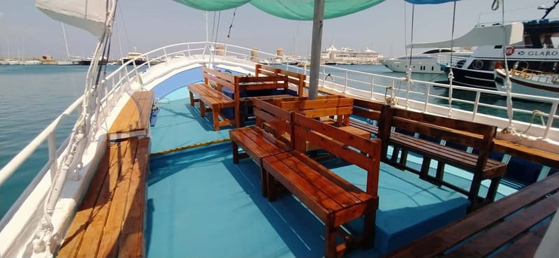 Rhodes: Pleasure Cruise for Swimming and Snorkeling - A six-hour escape from Mandraki Harbour