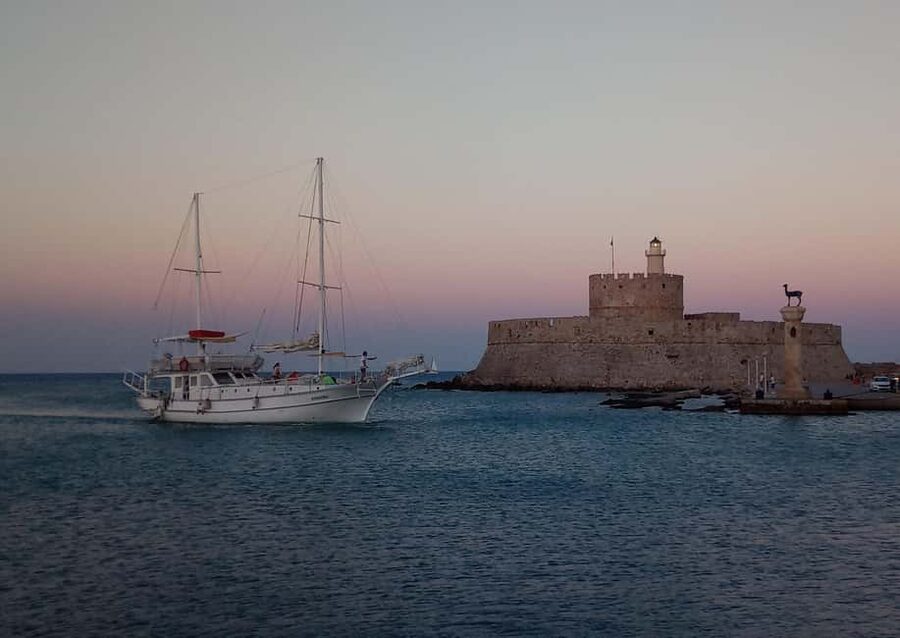 Rhodes: Sunset Cruise w/ Gourmet Buffet, Drinks & Live Music - Is $89 good value for three hours?