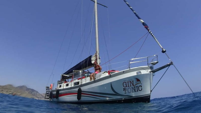 Sailing tour around Lindos with food and drinks - What swimming and snorkeling are like