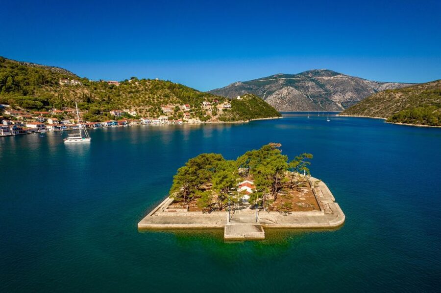 Sami: Ithaca Island Boat Trip with Swimming and Snacks - Why this cruise works well from Sami