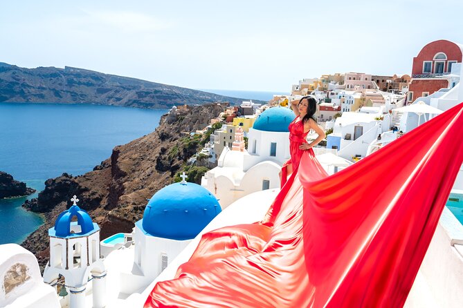Santorini 2h Private Flying Dress Photoshoot with Transportation - Key points to know before you book