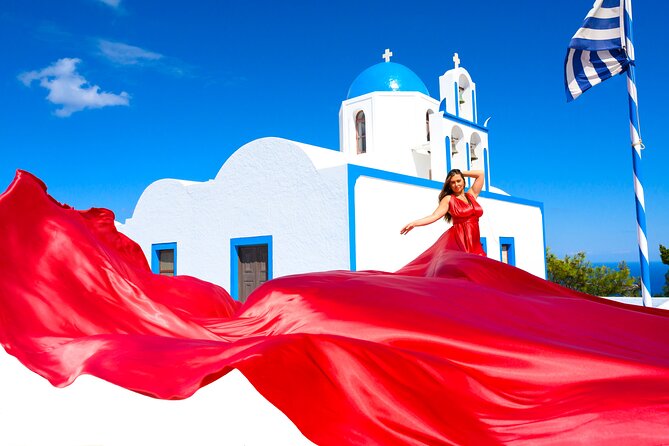 Santorini 2h Private Flying Dress Photoshoot with Transportation - Choosing the dress and getting ready