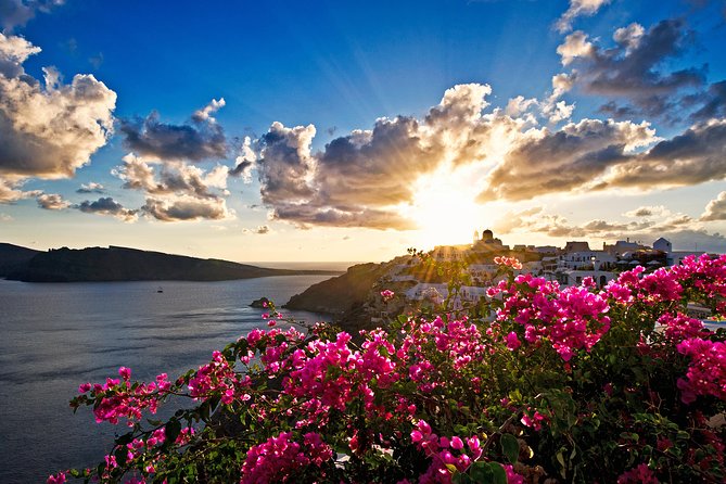 Santorini: 6hr Private Tour with Olive Oil, Beer or Wine Tasting - Firostefani: the classic blue-dome photograph