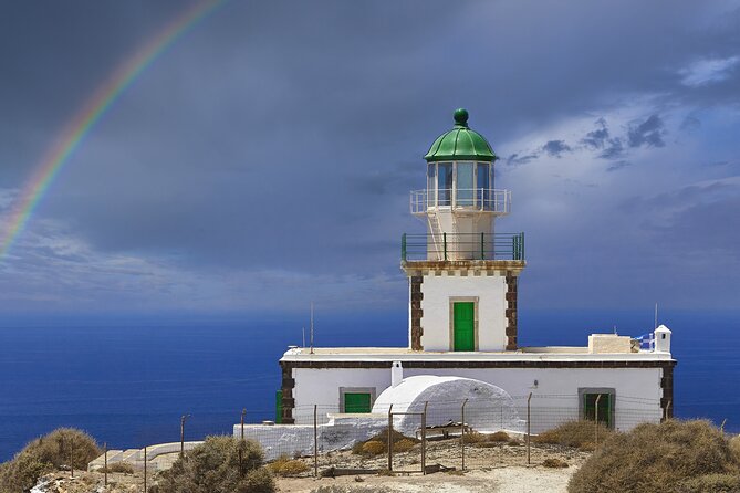 Santorini Blue Domes Private Tour - The value of a guide born on Santorini
