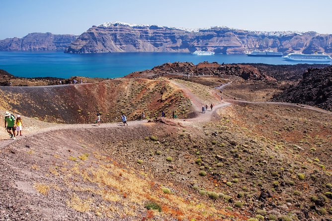 Santorini Caldera Morning Cruise With King Thiras Boat - The return below Oia