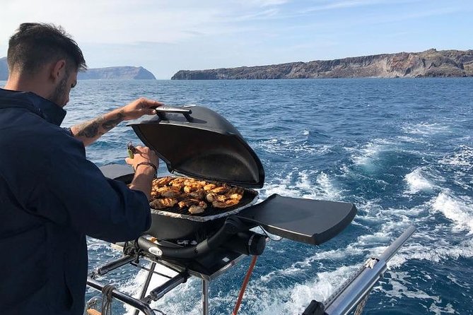 Santorini Caldera Panorama Winter Cruise All Inclusive - Greek lunch, drinks, and dietary expectations
