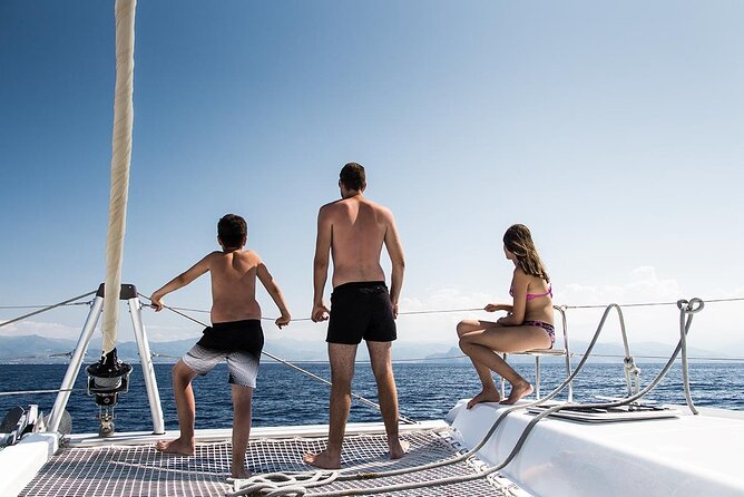 Santorini Catamaran Cruise: with Lunch, BBQ, Open Bar, Transfers - The hot springs near the volcanic caldera