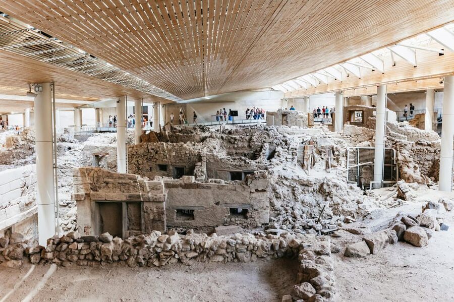 Santorini: Experience Akrotiri with a Licensed Tour Guide - Key points at a glance