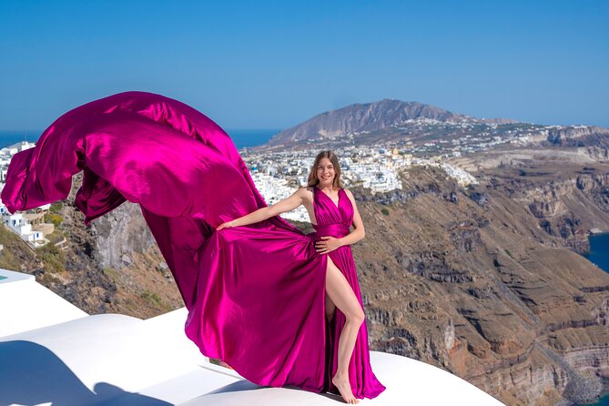 Santorini: Flying Dress Photoshoot - The 30 edited photos and delivery time