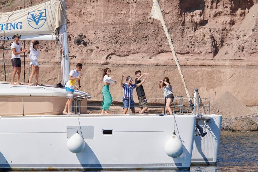 Santorini Gold Catamaran Cruise with Snorkel, BBQ & Open Bar - Quick reasons to consider this cruise