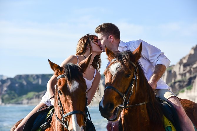Santorini Horse Riding to Black Sandy Beach - What the 90-minute duration really means