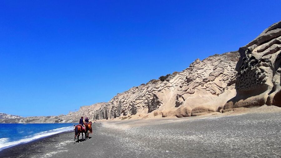 Santorini: Horseback Riding Tour on the Beach - The animal-care question