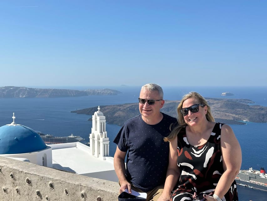 Santorini Iconic Villages Tour: Oia, Imerovigli, Firostefani - The minibus, space, and comfort