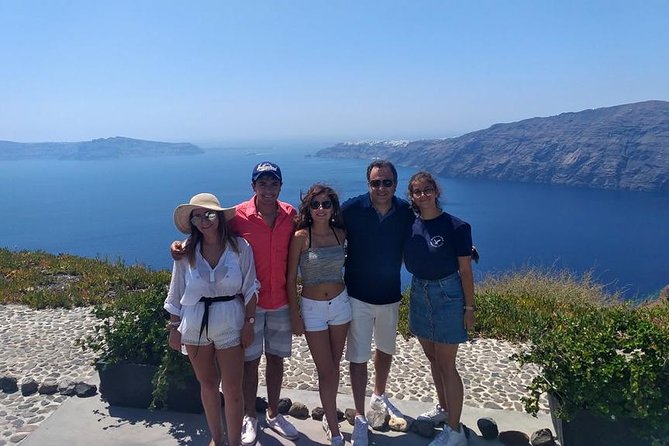 Santorini in 5 hours: Oia, Traditional Villages & Black Beach - Starting above the Santorini cable car