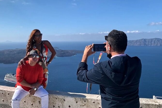 Santorini in 5 hours: Oia, Traditional Villages & Black Beach - Comfort, group size, and the one serious caution