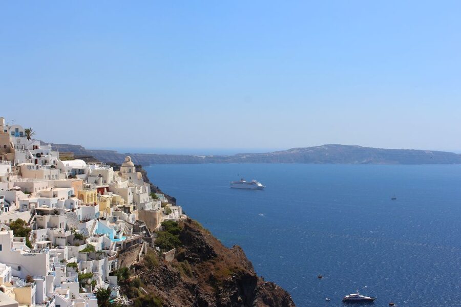 Santorini: Mesa Gonia, Pyrgos and Oia Tour - Pyrgos and its churches above the island