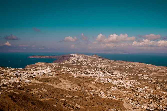 Santorini_Panoramic Tour - Megalochori’s Traditional Lanes