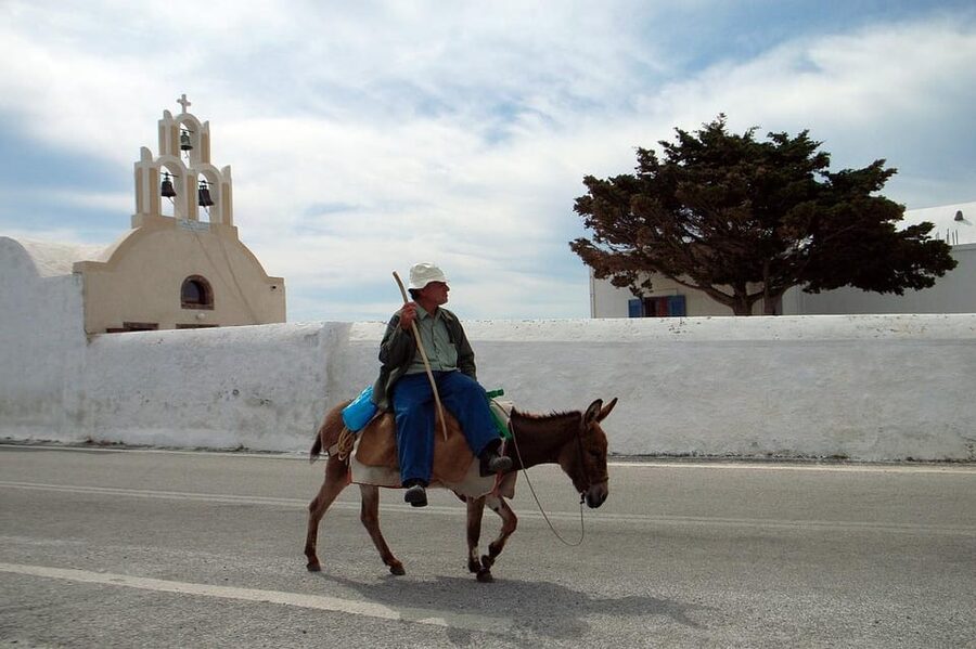 Santorini: Private Customizable Tour with Flexible Lenghts - Why a private tour makes sense on Santorini