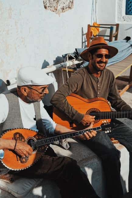 Santorini : Private Guided Highlights Tour - Why this short Santorini tour makes sense