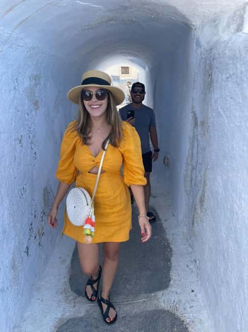 Santorini : Private Guided Highlights Tour - Starting in Fira and moving toward Firostefani