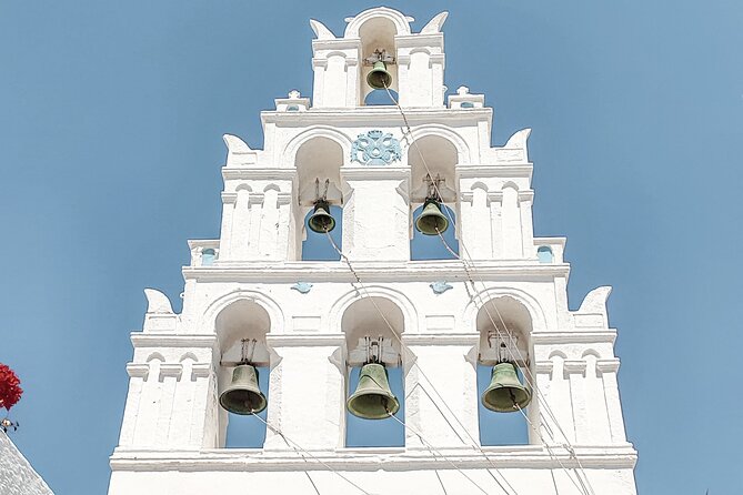 Santorini Private Sightseeing Guided Tour - Oia, blue domes, marble lanes, and free time