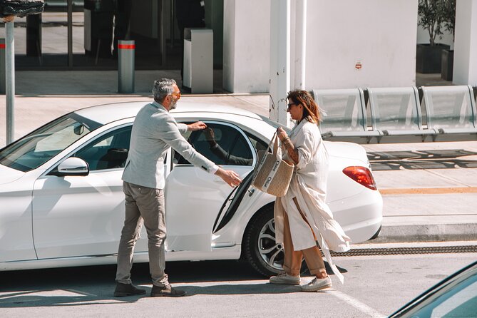 Santorini, Private Transfer with Luxury Airconditioned Vehicle - What the 10-Minute to One-Hour Ride Means