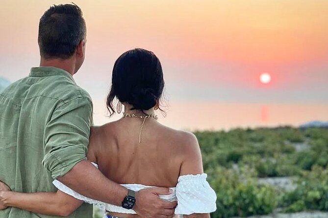 Santorini Private Wine Tour at Sunset with Tastings and Pictures - Food, wine, and tasting expectations