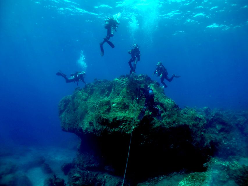 Santorini: Scuba Diving Experience for Beginners - Learning the basic skills before exploring Armeni