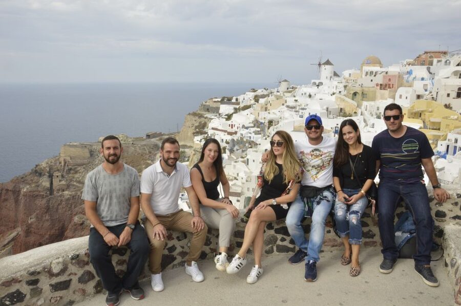 Santorini: Small-Group Highlights Tour of Venetian Castles - Akrotiri: a brief southern caldera viewpoint