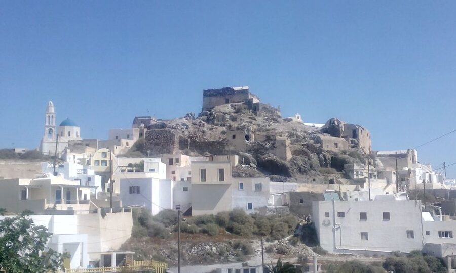 Santorini: Small-Group Highlights Tour of Venetian Castles - Firostefani and the familiar blue-dome view