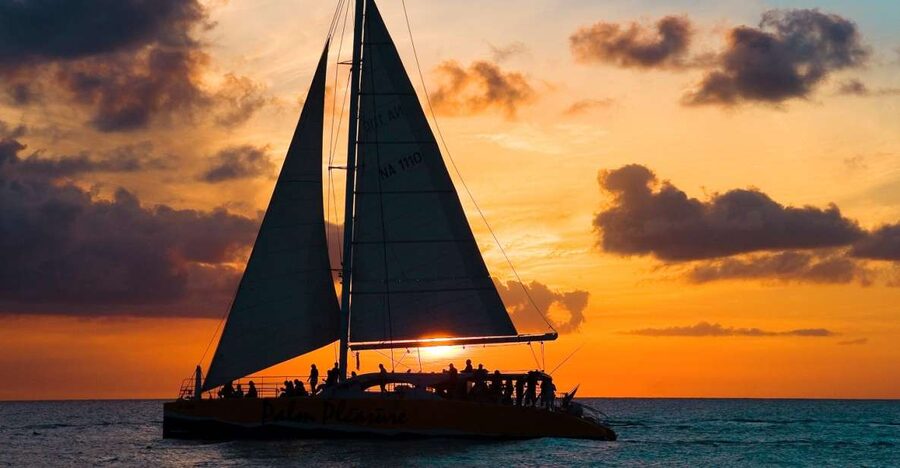Santorini: Sunset Caldera Cruise with BBQ Meal and Drinks - From Vlihada Marina to ancient Akrotiri