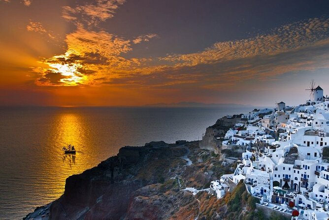 Santorini Sunset Dinner Cruise Including Nea Kameni Visit - Nea Kameni: Santorini’s volcanic heart