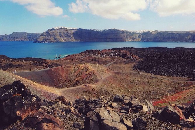 Santorini Volcanic Islands Cruise: Volcano, Hot Springs and Thirassia - What this Santorini cruise actually offers