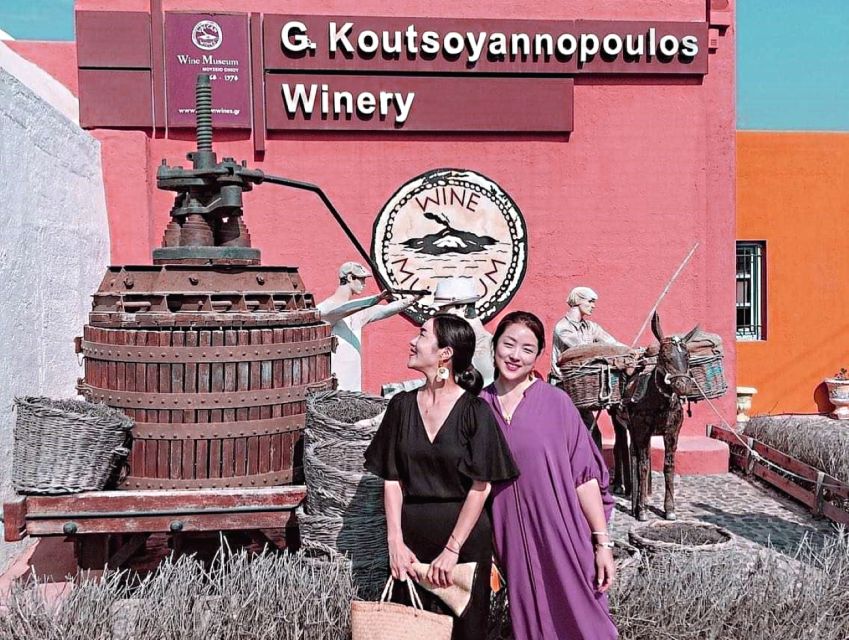 Santorini: Wine Tour with Sunset in Oia - Booking and cancellation basics