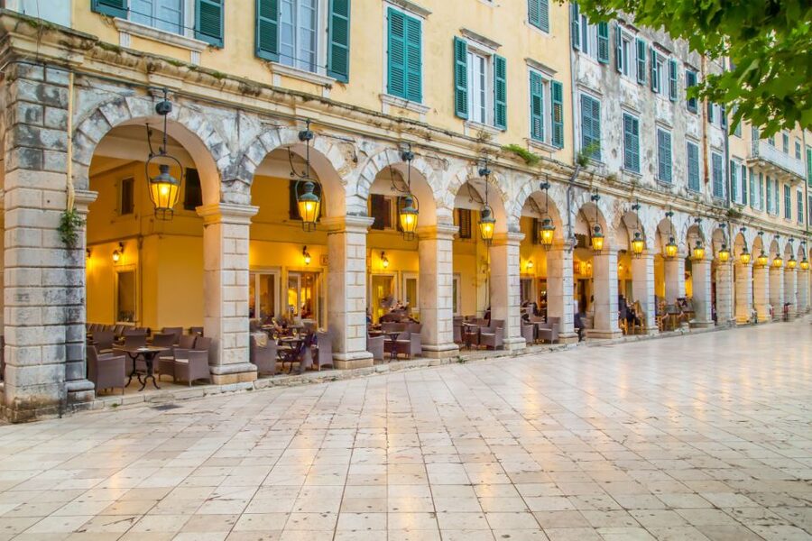 Saranda: Corfu Town and Palaiokastritsa Day Trip with Cruise - Corfu Town: three hours around Liston and the old center