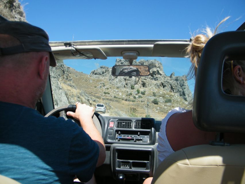 Self-Drive Jeep Safari to South Coast, Palm Beach & Canyons - The guide can shape the whole day