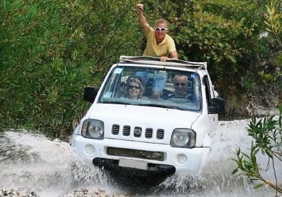 Self-Drive Jeep Safari to South Coast, Palm Beach & Canyons - The 15-minute safety briefing and first scenic drive
